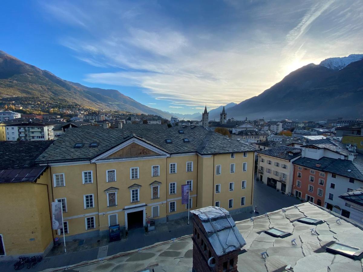 Mansarda Del Sole, Nel Cuore Di Aosta Eksteriør bilde